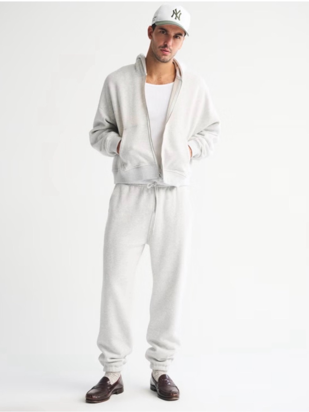 Abercrombie & Fitch Light Heather Gray  Essential Cinched Sweatpant Size XL
